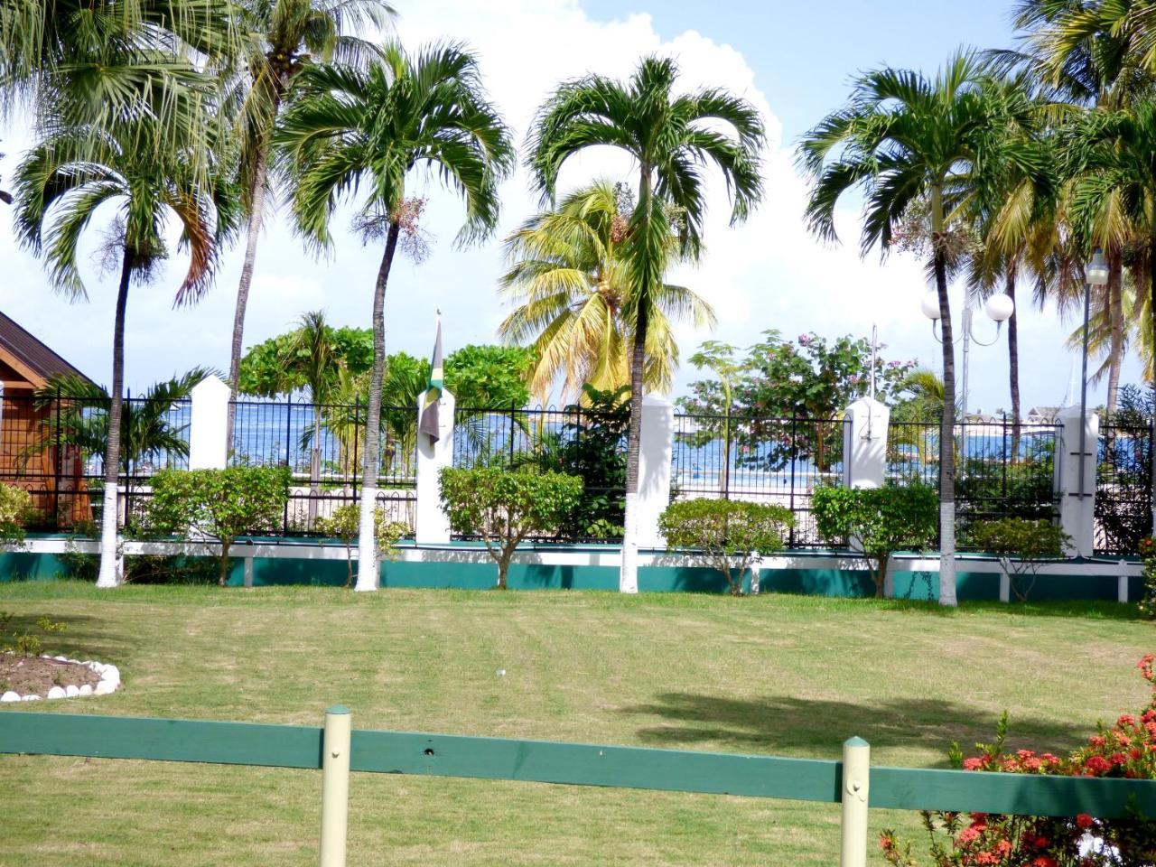 Beach Studio 10 Ocho Rios Exterior foto